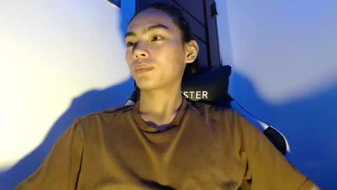 Snapshot of lalakinghugecock_2 chatting on September 18, 2025, 8:22 pm lalakinghugecock_2 online show from September 18, 2025, 8:22 pm