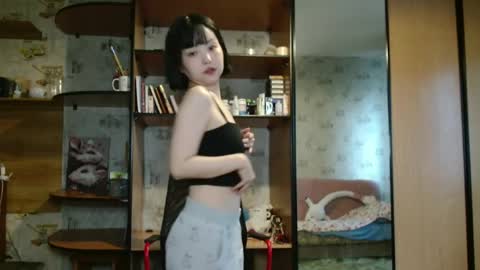 lalallalalaaa online show from July 10, 2026, 1:14 pm