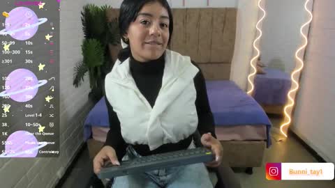 Lala  online show from October 28, 2025, 7:05 pm