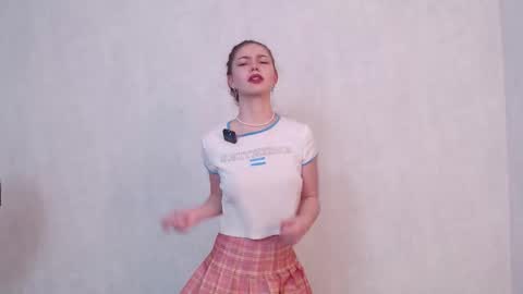 Lisa online show from October 11, 2025, 5:28 am