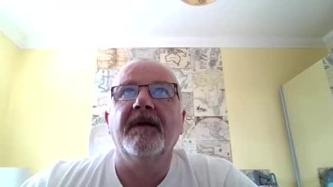 lamabama online show from September 21, 2025, 1:35 pm