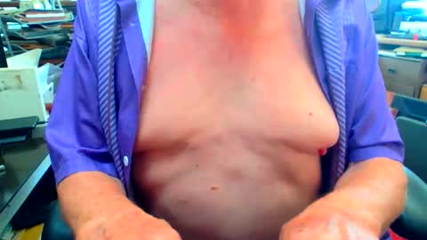 lamarbrazil online show from March 9, 2026, 4:33 pm