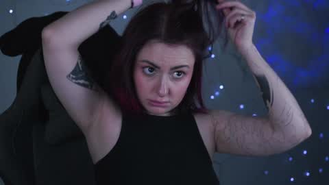 just call me Lana  and her security online show from February 1, 2025, 11:10 am