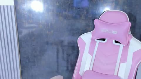 Lana online show from March 29, 2026, 7:47 pm