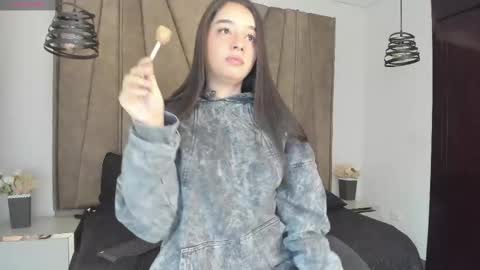 Lana online show from February 18, 2026, 5:58 am