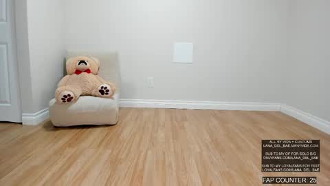 Lana Del Bae online show from March 10, 2026, 2:16 am