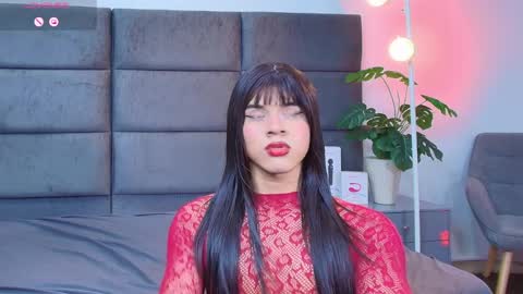 valentino moon online show from April 11, 2026, 1:21 am