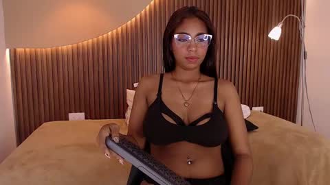 Snapshot of lana_starlet chatting on February 19, 2025, 12:35 am katiuska online show from February 19, 2025, 12:35 am