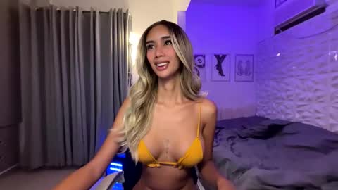 Lana online show from March 24, 2026, 2:16 am