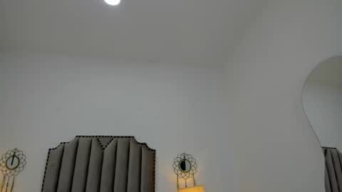 Lana online show from October 11, 2025, 7:56 pm