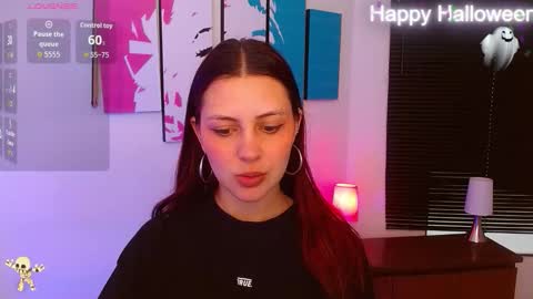 Alana Garcia  online show from November 3, 2025, 1:12 pm