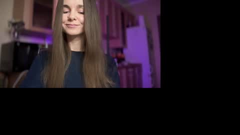 Snapshot of lanaloulou chatting on December 10, 2024, 2:27 am Lana online show from December 10, 2024, 2:27 am