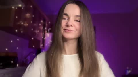 Snapshot of lanaloulou chatting on December 17, 2024, 9:05 pm Lana online show from December 17, 2024, 9:05 pm