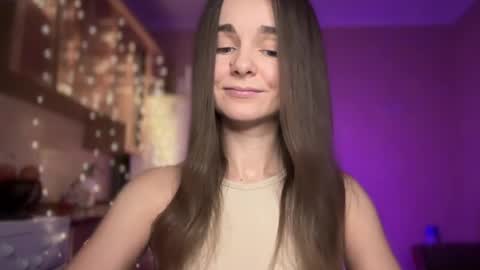 Snapshot of lanaloulou chatting on December 20, 2024, 10:43 pm Lana online show from December 20, 2024, 10:43 pm