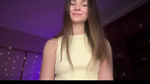 Snapshot of lanaloulou chatting on January 15, 2025, 10:35 pm Lana online show from January 15, 2025, 10:35 pm