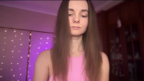 Snapshot of lanaloulou chatting on February 20, 2025, 12:36 pm Lana online show from February 20, 2025, 12:36 pm