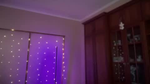 Snapshot of lanaloulou chatting on February 21, 2025, 1:11 pm Lana online show from February 21, 2025, 1:11 pm