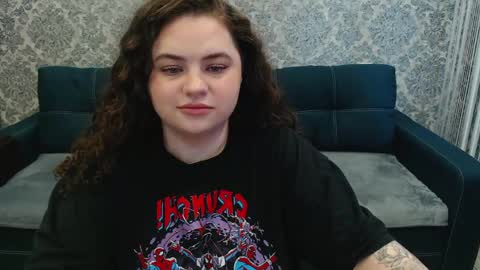 LanaRoub online show from May 19, 2026, 3:24 am