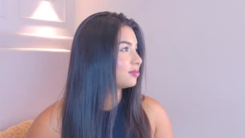 Lana online show from March 22, 2026, 1:36 pm