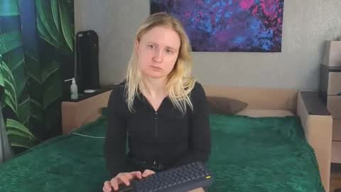 LanaviSmith online show from February 18, 2026, 6:20 am