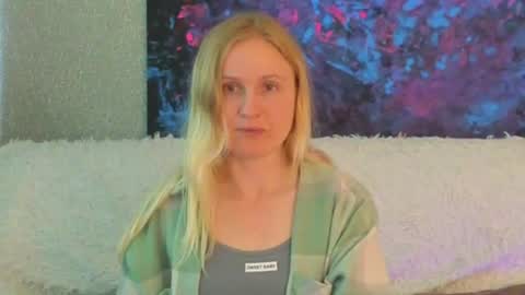 Snapshot of lanavismith chatting on June 16, 2026, 6:16 am LanaviSmith online show from June 16, 2026, 6:16 am