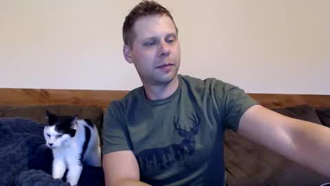 Lance online show from May 7, 2026, 12:05 am