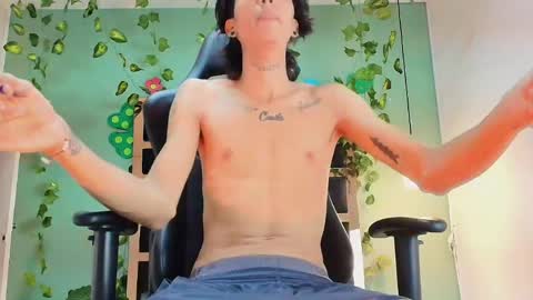 Snapshot of langelo_el chatting on June 3, 2026, 12:19 pm langelo_el online show from June 3, 2026, 12:19 pm