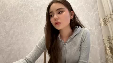 Alice online show from April 18, 2026, 2:21 pm