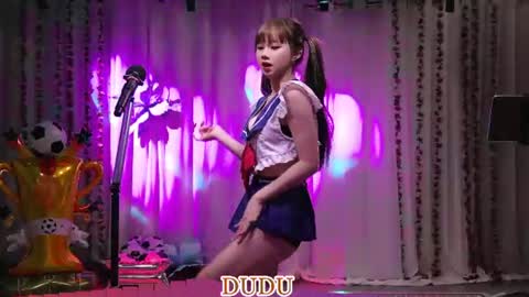 Snapshot of lankwaifong_cindy chatting on June 23, 2026, 3:04 am lankwaifong_cindy online show from June 23, 2026, 3:04 am