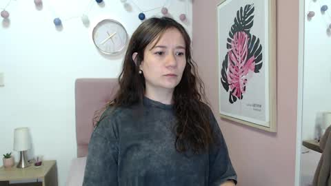 Lanna online show from March 28, 2026, 1:33 pm