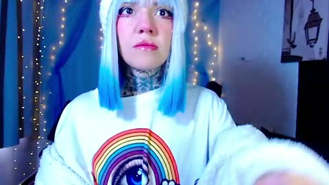 LANNIE   online show from April 28, 2026, 12:32 pm