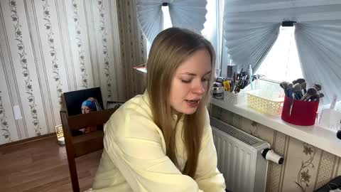 Hello My name is Lola online show from April 2, 2026, 11:08 am