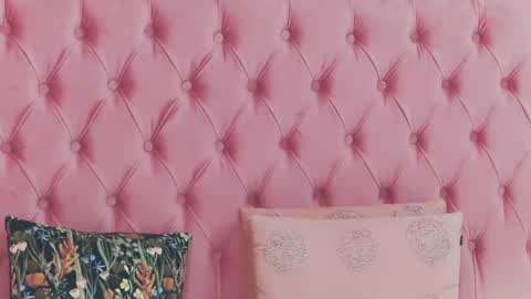 Snapshot of lanniehot chatting on January 15, 2025, 2:46 pm LannieHot online show from January 15, 2025, 2:46 pm