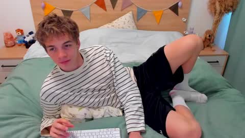 Fandi online show from April 4, 2026, 11:18 am