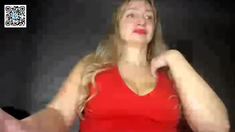 Olena online show from December 22, 2025, 8:28 pm