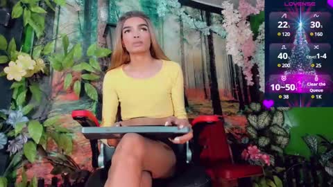 Lara Brunette  online show from December 6, 2024, 11:22 am