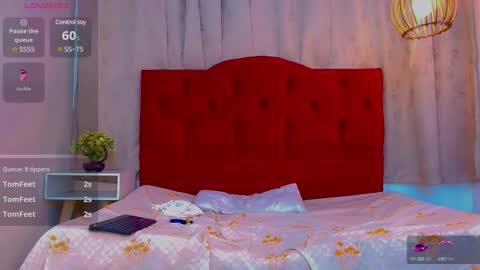 Lara Brunette  online show from March 3, 2025, 11:35 pm