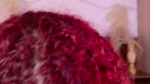 lara_curly online show from April 6, 2026, 10:16 am