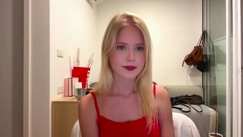 Stella online show from January 18, 2026, 8:07 am