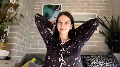 lara online show from March 20, 2026, 6:13 pm