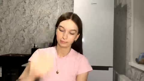 lara online show from April 18, 2026, 8:20 pm