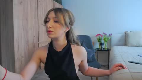 LaraKanes online show from February 17, 2025, 8:09 am