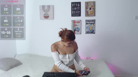 laramucci online show from September 18, 2025, 8:00 pm