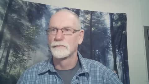 Snapshot of larbie chatting on December 26, 2024, 11:32 am Larbie online show from December 26, 2024, 11:32 am