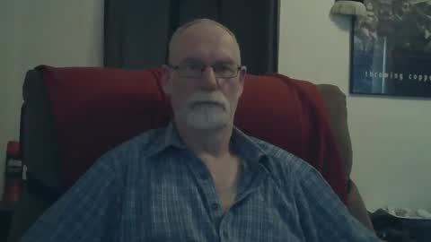 Snapshot of larbie chatting on January 1, 2025, 5:22 am Larbie online show from January 1, 2025, 5:22 am