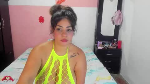 Snapshot of laris_park chatting on October 31, 2025, 3:18 am laris_park online show from October 31, 2025, 3:18 am