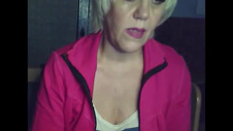 Snapshot of larisaq4ugo24 chatting on October 10, 2025, 9:52 am larisaq4ugo24 online show from October 10, 2025, 9:52 am