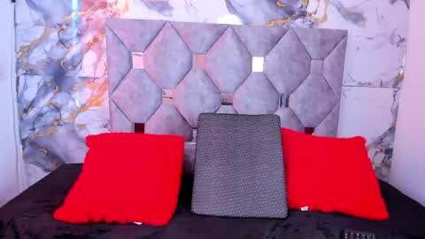 Larissa online show from June 4, 2026, 2:12 pm