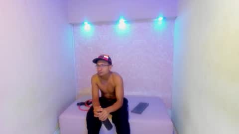 Snapshot of larry_vito chatting on January 9, 2026, 12:30 pm LARRY online show from January 9, 2026, 12:30 pm