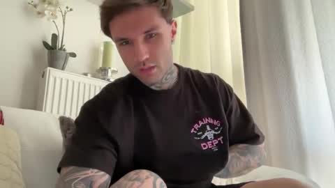 larsskeet online show from February 28, 2026, 12:39 pm